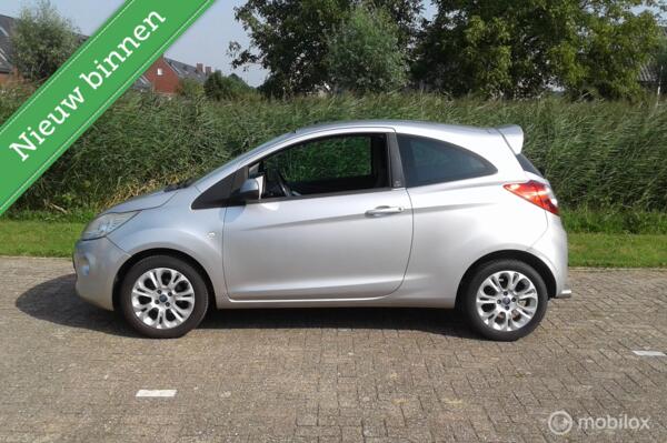 Ford Ka 1.2 Titanium. Net autootje incl onderhoud en nw APK.