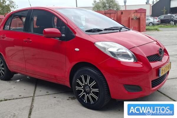 toyota  / daihatshu yaris 1.3 City