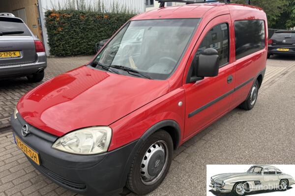 Opel Combo 1.4-16V benzine grijs kenteken verkocht