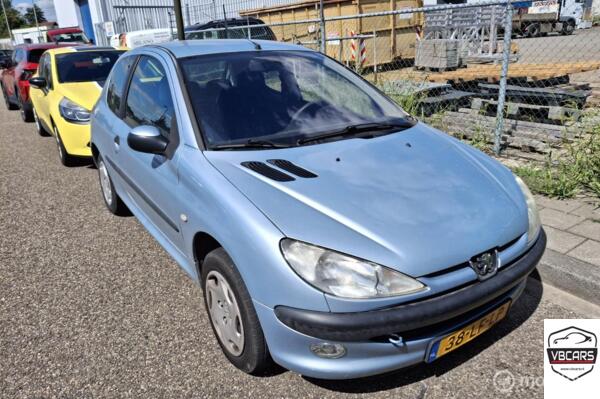 Peugeot 206 1.4 XT