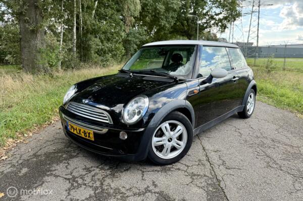 Mini Cooper 1.6 Centrale.Ver Zwart Airco 15” NAP ✅
