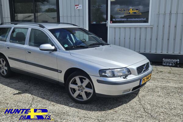 Volvo V70 2.4 T AWD Kleurcode 426