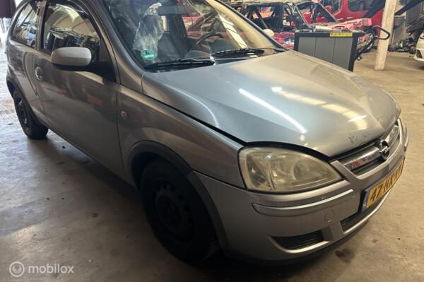 Onderdelen Opel Corsa 1.2-16V Cosmo