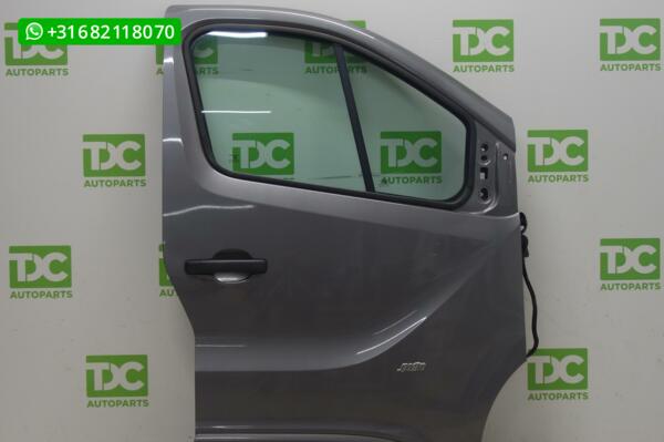 Renault Trafic ('14-'21) Voorportier rechts met ruit grijs
