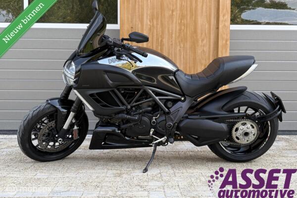 Ducati Diavel 1200 ABS | zwart | keyless | traction control