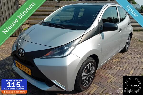 Toyota Aygo 1.0 VVT-i x | Airco | LED | Navi | BT | NAP