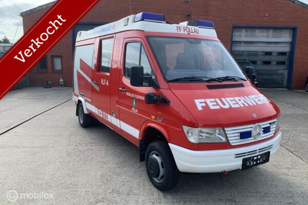 Mercedes Sprinter 4x4  32088 km   412Diesel Perfecte staat