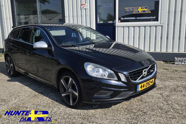 Volvo V60 1.6 T3 R-Design Kleurcode 452