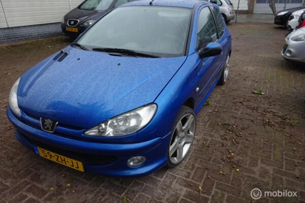 Peugeot 206 1.4 Air-line 3