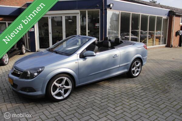 Opel Astra TwinTop 2.0 T Temptation
