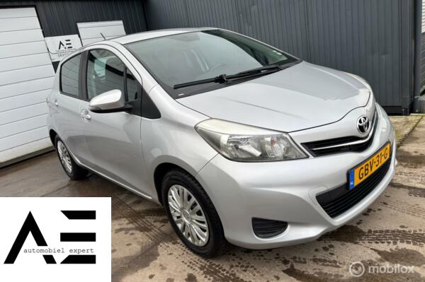 Toyota Yaris 1.0APK2026/CAMERA/AIRCO/ZUINIG/Stoelverwarming!