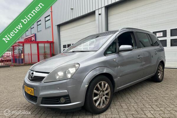Opel Zafira 2.2 Business ECC/CRUISE/PDC/TREKHAAK/LMV/