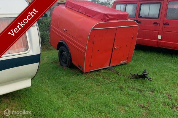 prachtige oldtimer,  brandweer gesloten, 4 deuren 2 luiken