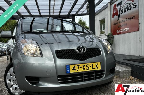 Toyota Yaris 1.3 VVTi Nieuwe APK//Automaat