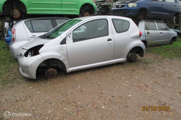 Onderdelen Toyota Aygo 1.0-12V 2007