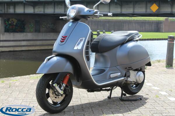 Vespa GTS 300 i.e. Touring ABS/ASR