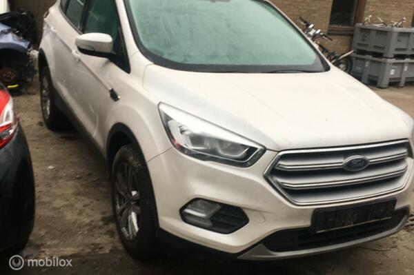 onderdelen Ford Kuga 1.5 EcoBoost Titanium