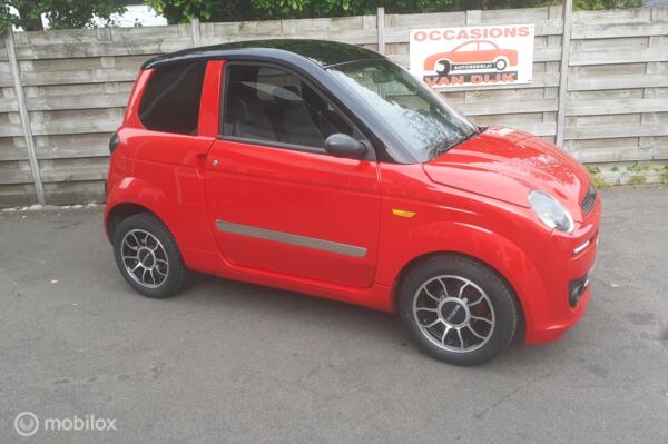 Microcar Brommobiel M.GO Initial