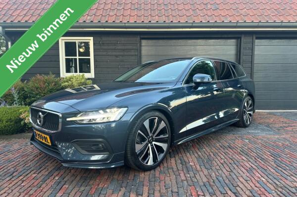 Volvo V60 2.0 T4 Momentum Pro