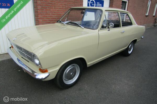 nette originele Opel kadett sedan 1100 automaat 1971 sedan