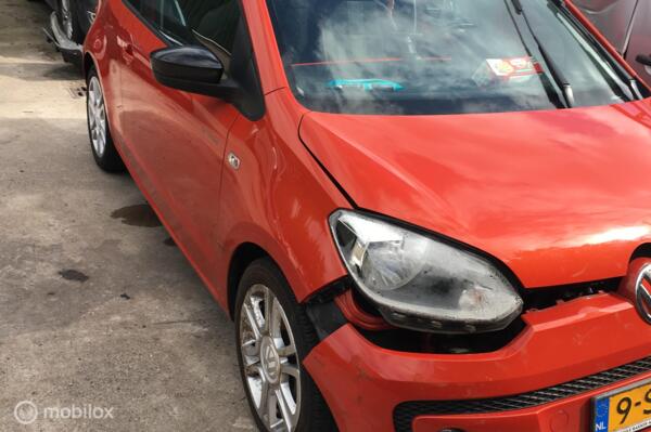 Volkswagen Up! 1.0 groove up! BlueMotion