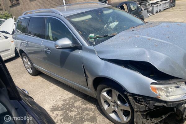Volvo V70 2.4D Momentum