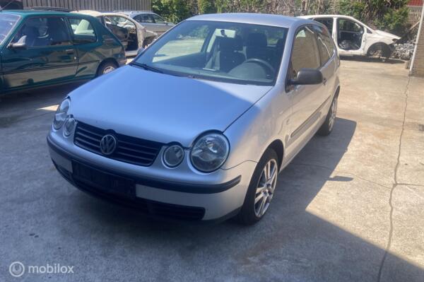 Volkswagen Polo 1.4-16V