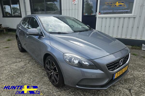 Volvo V40 2.0 D4 Summum Kleurcode 714