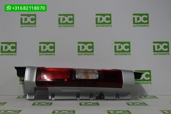 Renault Trafic ('14-'19) Achterlicht links zilvergrijs