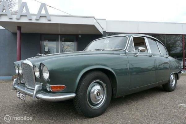 Jaguar 420
