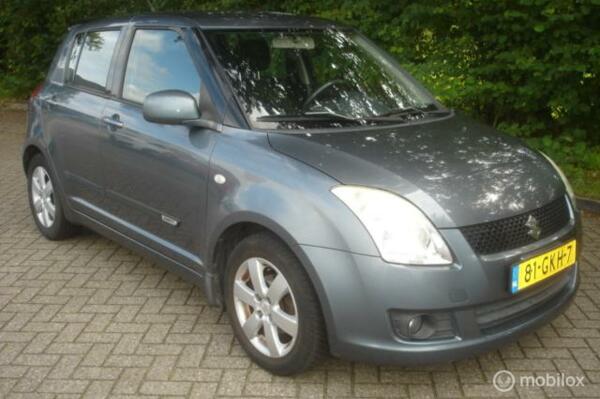 Suzuki Swift 1.3 I 16V Comfort Airco Versnelling 2 defect.