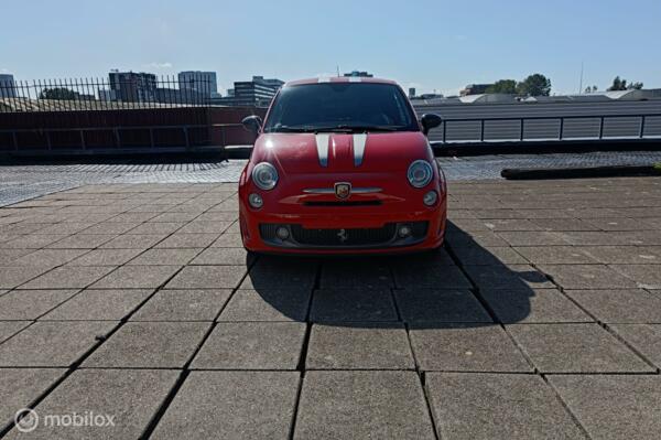 Abarth 695 Tributo Ferrari