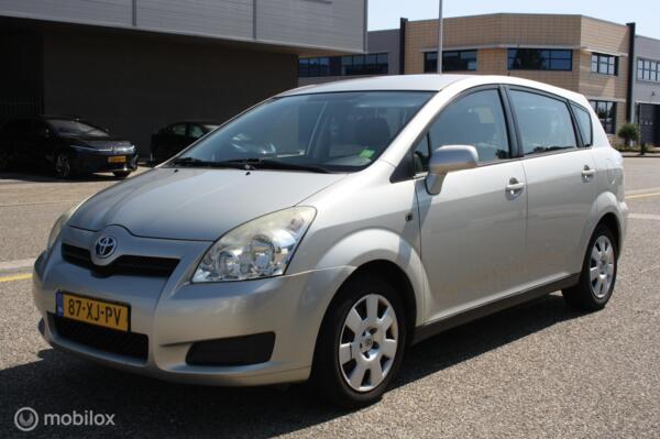 Toyota Verso 1.6 VVT-i Terra