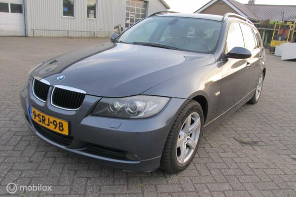 BMW 3-serie Touring 320d Executive, nog mooi en goed euro 4