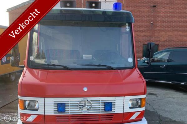 Mercedes 611 gereserveerd 13500 Km Nieuw! ex brandweer