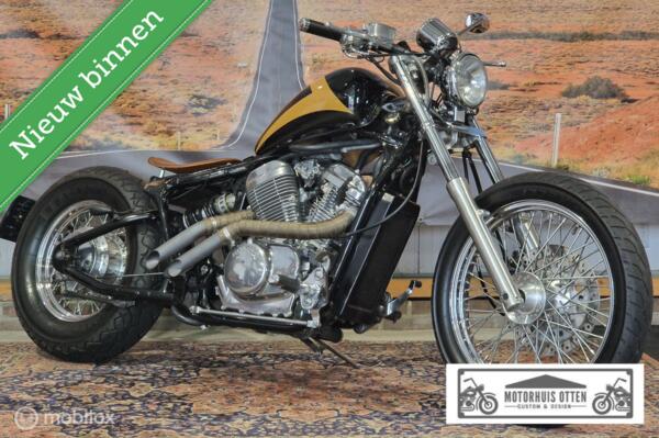 CLEAN BOBBER Honda VT 600 VLX VT600