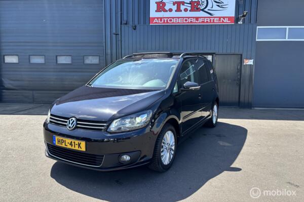 Volkswagen Touran 1.4 TSI Highline 7p. Full options