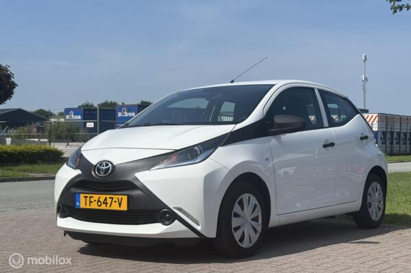 Toyota Aygo 1.0 VVT-i x-fun bluetooth airco