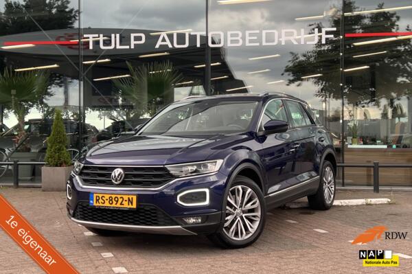 Volkswagen T-Roc 1.5 TSI Sport Mooi en goed onderhoud! NL NAP