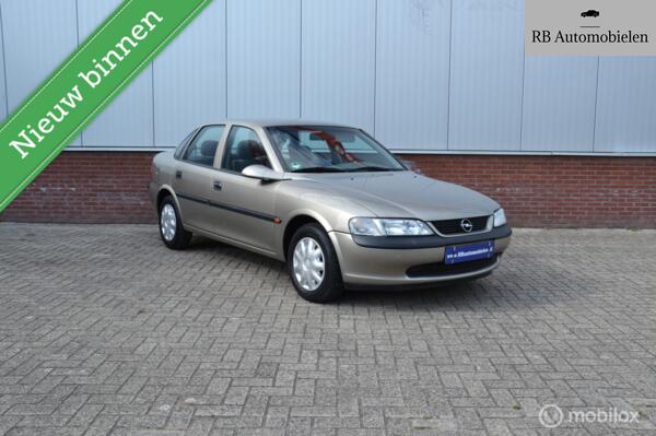 Opel Vectra 1.6i GL Plus|25.224km|1996|1e eig|Nieuwsta|Airco