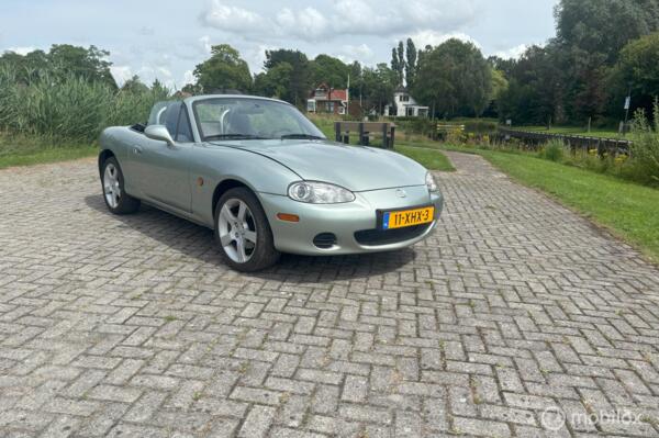 Mazda MX-5 1.6i Exclusieve  met 104.949  km op de teler