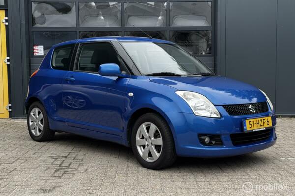 Suzuki Swift 1.3, Airco, trekhaak, multifunctioneel stuur