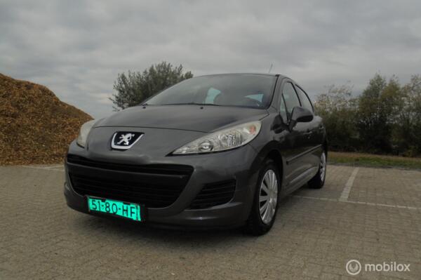 Peugeot 207 1.4 VTi Style