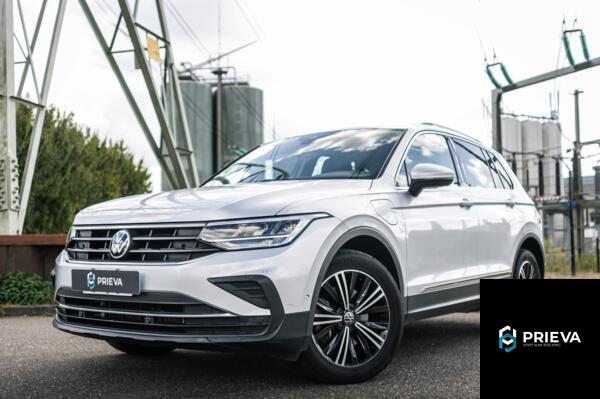 Volkswagen Tiguan 1.4 TSI eHybrid Business+ | 245 pk | Navigatie | Camera | CarPlay