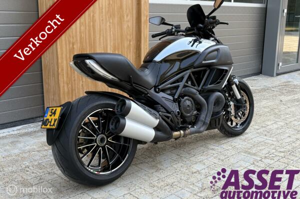 Ducati Diavel 1200 ABS | zwart | keyless | traction control