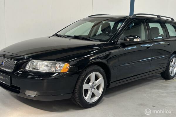 Volvo V70 2.4 Edition €9045,- EX BTW / YOUNGTIMER
