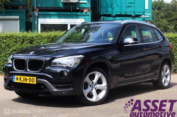 BMW X1 xDrive20d aut Executive sportstoel | pano | trekhaak