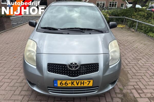 Toyota Yaris 1.3 VVTi Idols