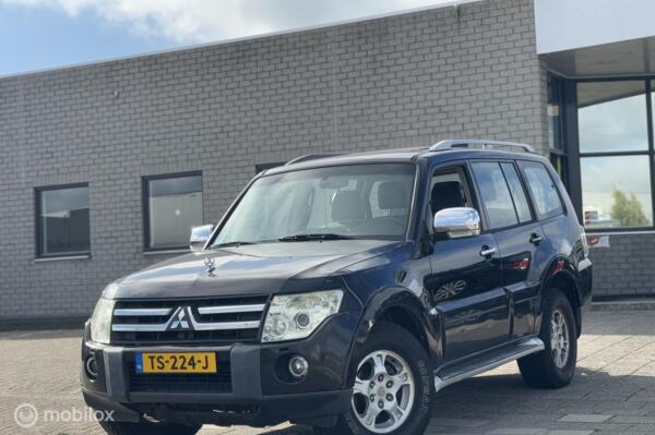 Mitsubishi Pajero 3.0 V6 GLS|7 Persoons DAK Leer Trekhaak