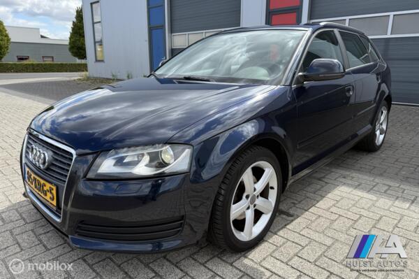 Audi A3, Sportback 1.6 TDI Attraction Pro Line Business Clima/Navi/Cruise/Trekhaak